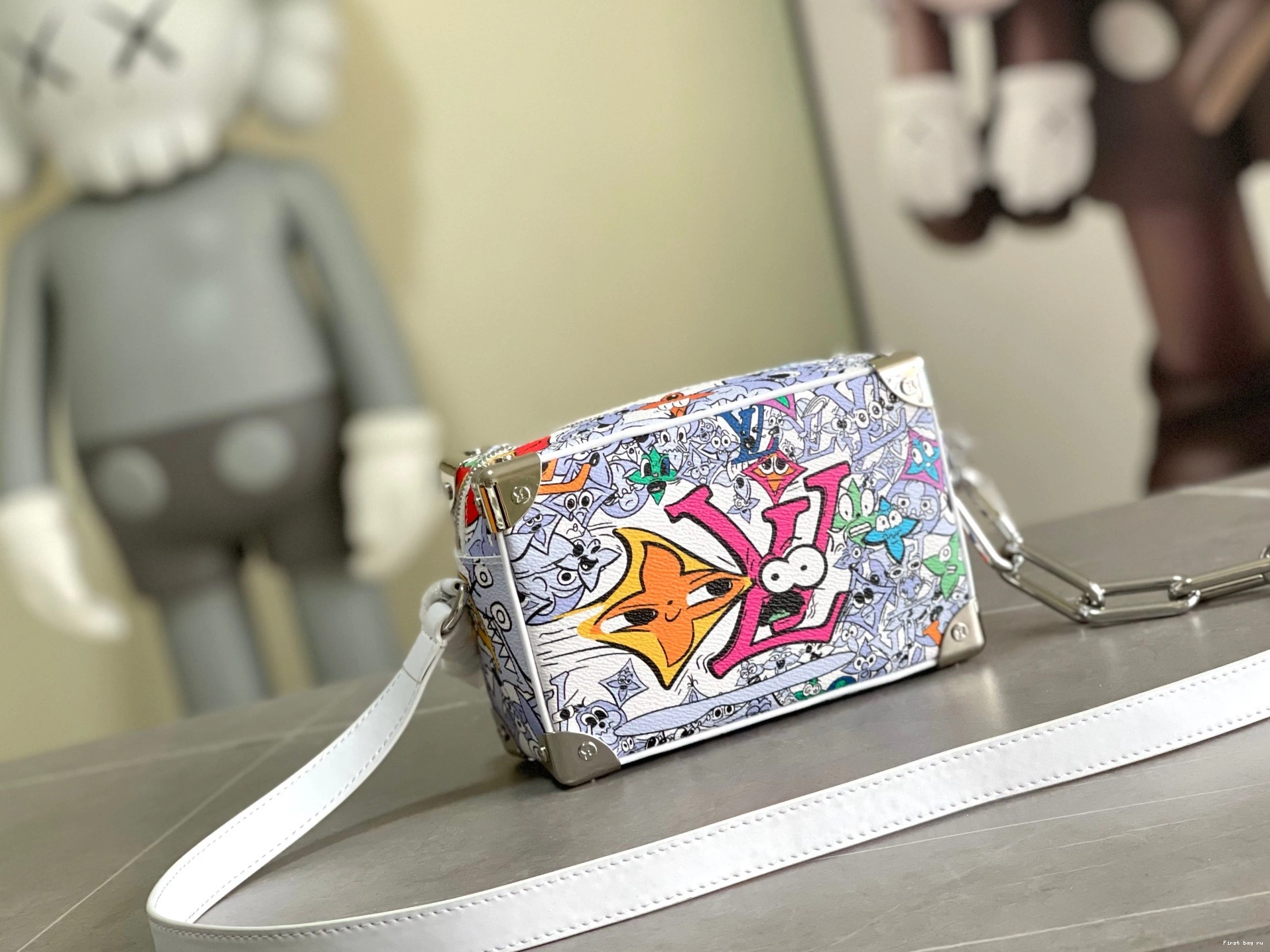 First bag ru SOFT LOUIS VUITTON MINI TRUNK 0801